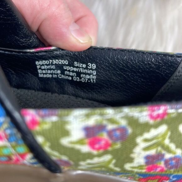 Dansko Volley Patchwork Print  Coated Floral Clogs Sz 39/8.5-9 - Picture 5 of 8